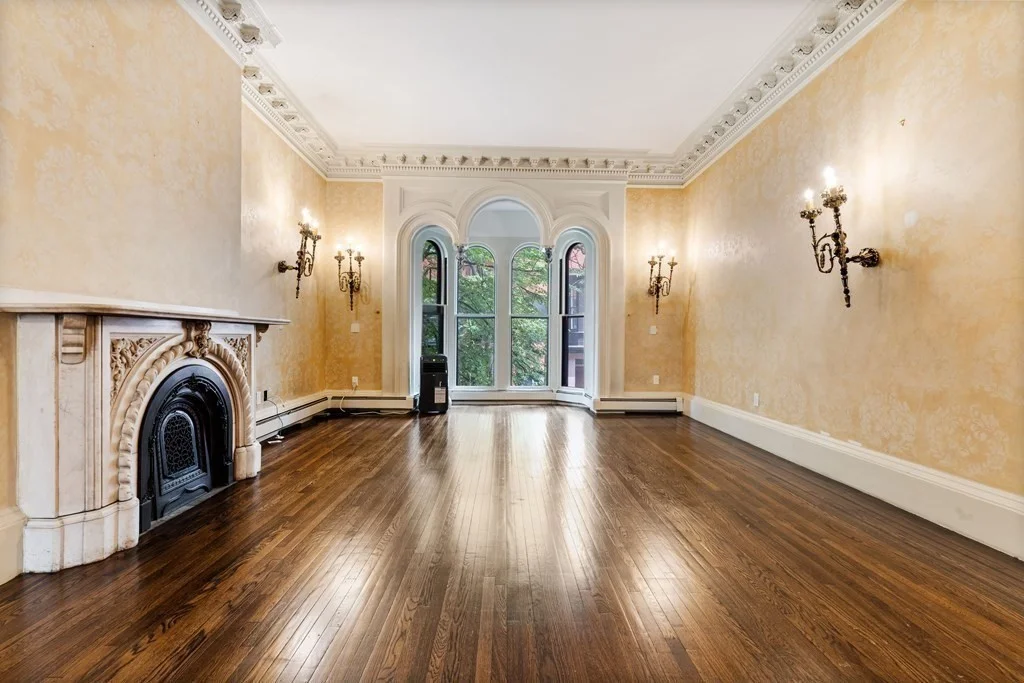 4 bed, 3 bath apartment for rent at 39 Hancock St Unit 39, Beacon Hill — photo 5 of 27