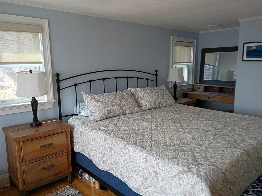 2 bed, 1 bath apartment for rent at 39 Harbor St, Newburyport — photo 26 of 35