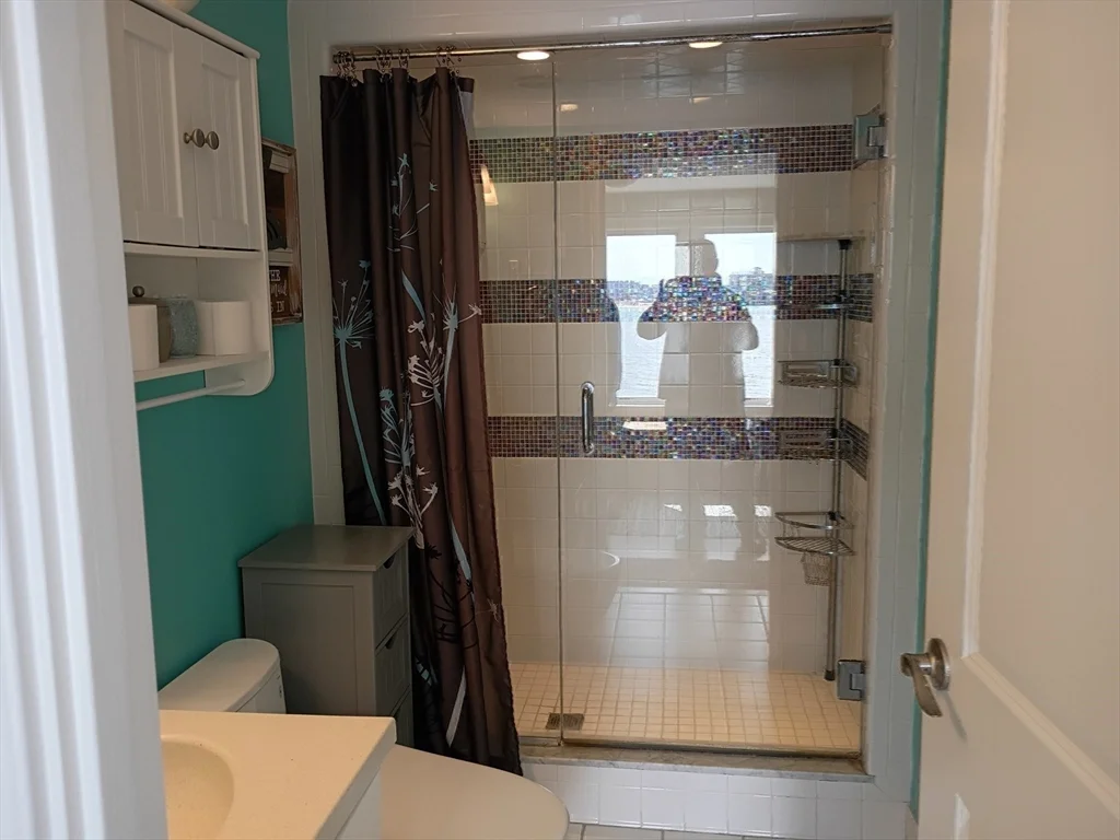 2 bed, 1 bath apartment for rent at 39 Harbor St, Newburyport — photo 28 of 35