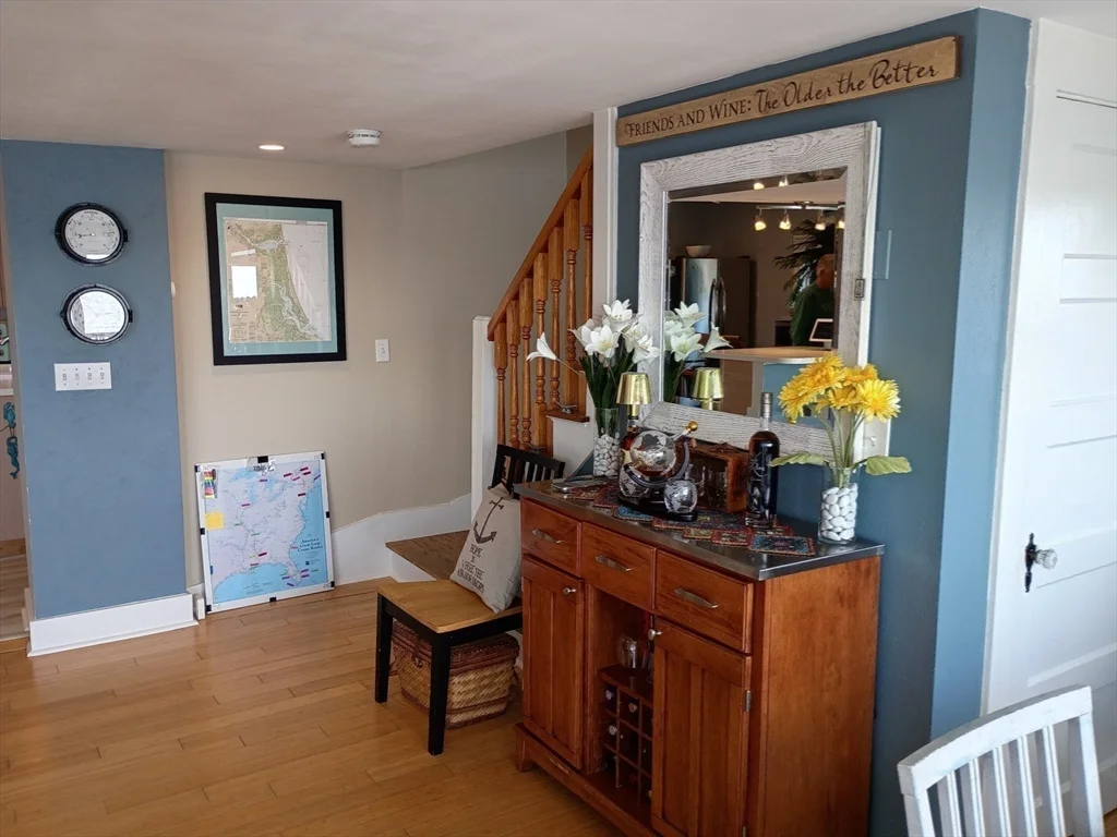 2 bed, 1 bath apartment for rent at 39 Harbor St, Newburyport — photo 21 of 35