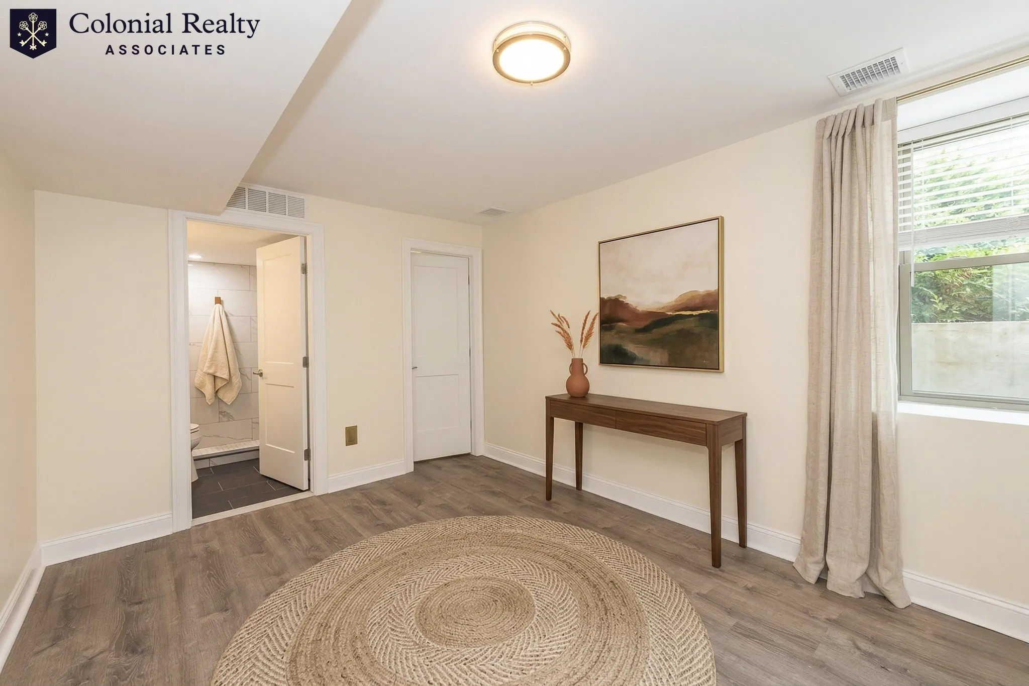 4 bed, 4.5 bath apartment for rent at 39 Harvard St Unit 1, South Medford — photo 9 of 16
