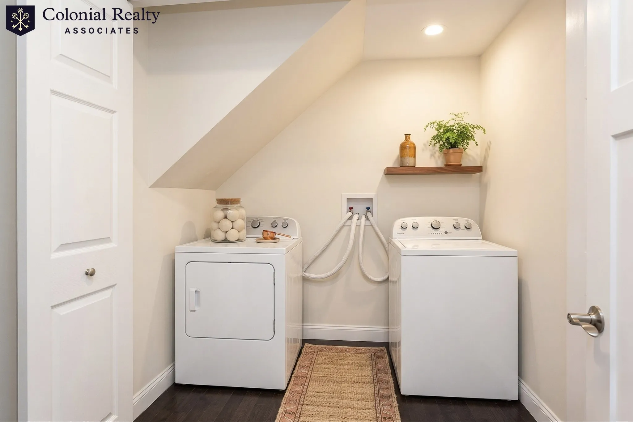 4 bed, 4.5 bath apartment for rent at 39 Harvard St Unit 1, South Medford — photo 4 of 16