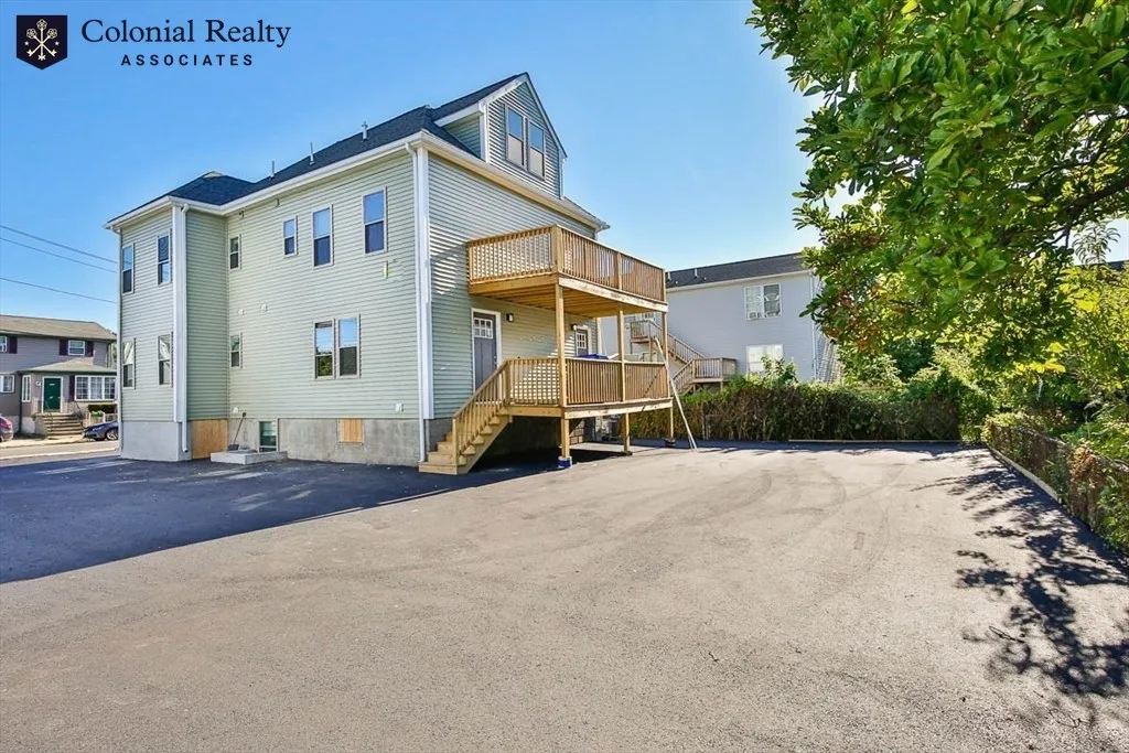4 bed, 4.5 bath apartment for rent at 39 Harvard St Unit 1, South Medford — photo 16 of 16