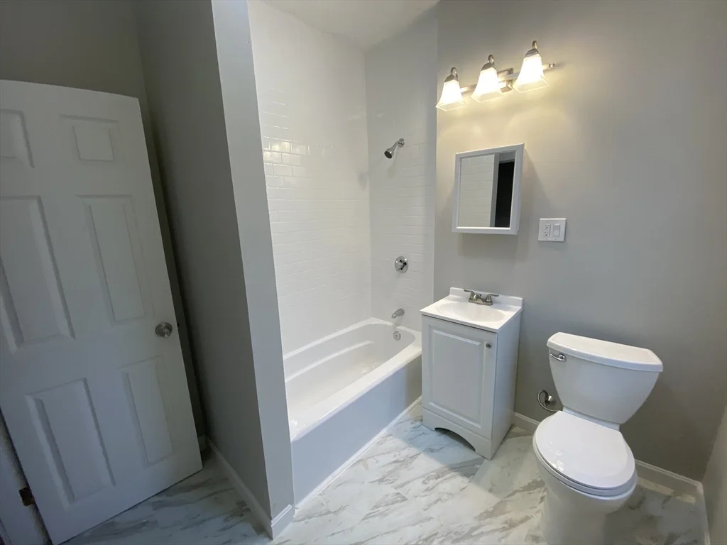 3 bed, 1 bath apartment for rent at 39 Harwood St Unit 2, Dorchester — photo 13 of 14