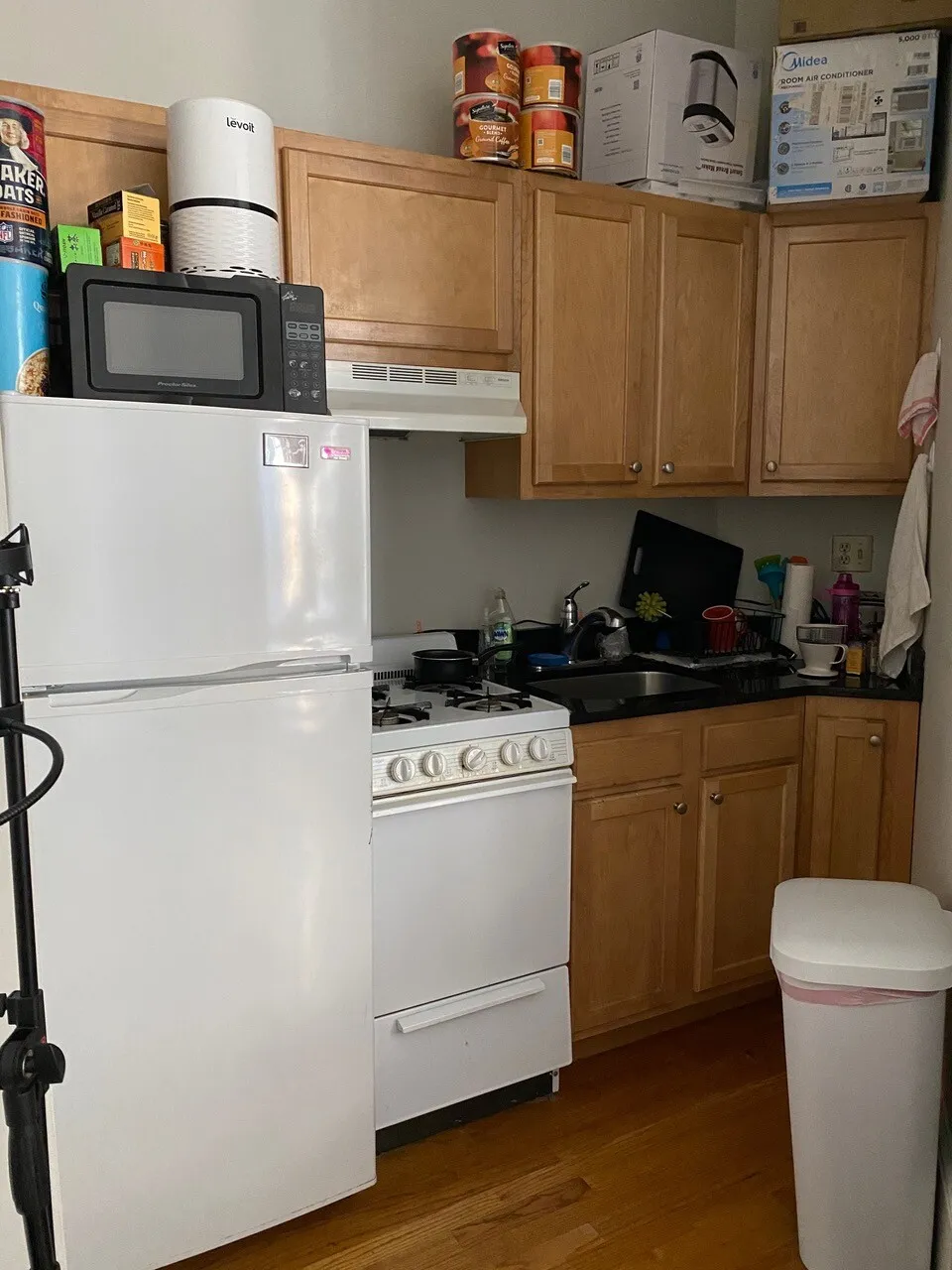Studio bed, 1 bath apartment for rent at 39 Hemenway St Unit 1, Fenway — photo 3 of 8