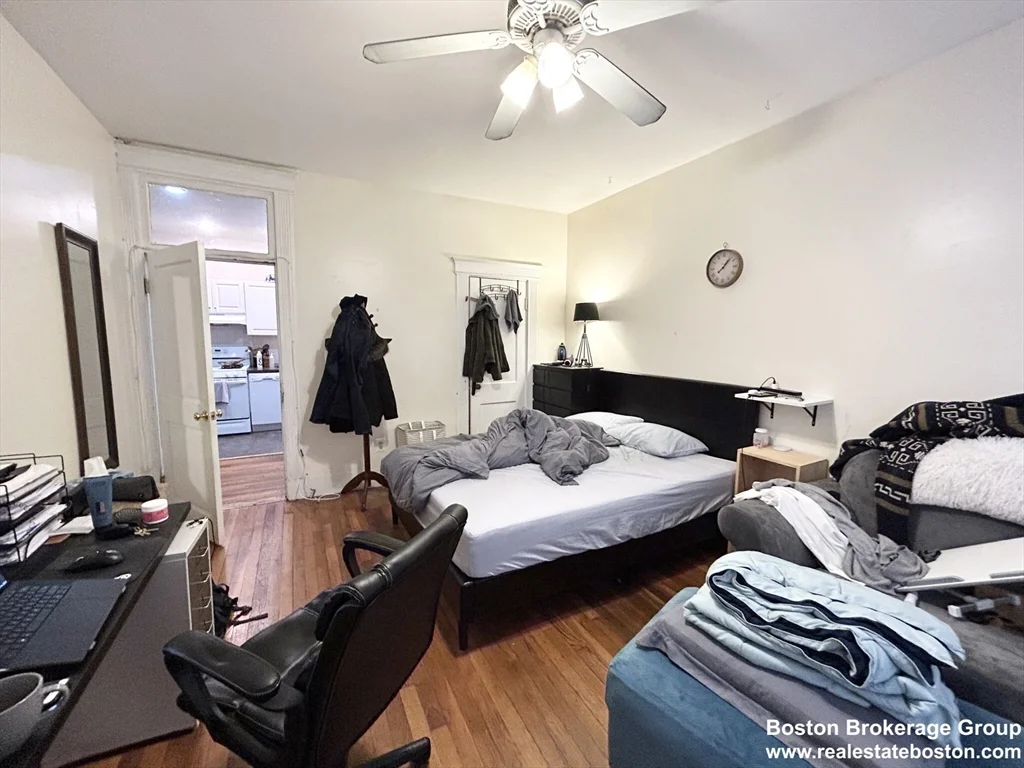 2 bed, 1 bath apartment for rent at 39 Hemenway St Unit 11, Fenway — photo 8 of 9