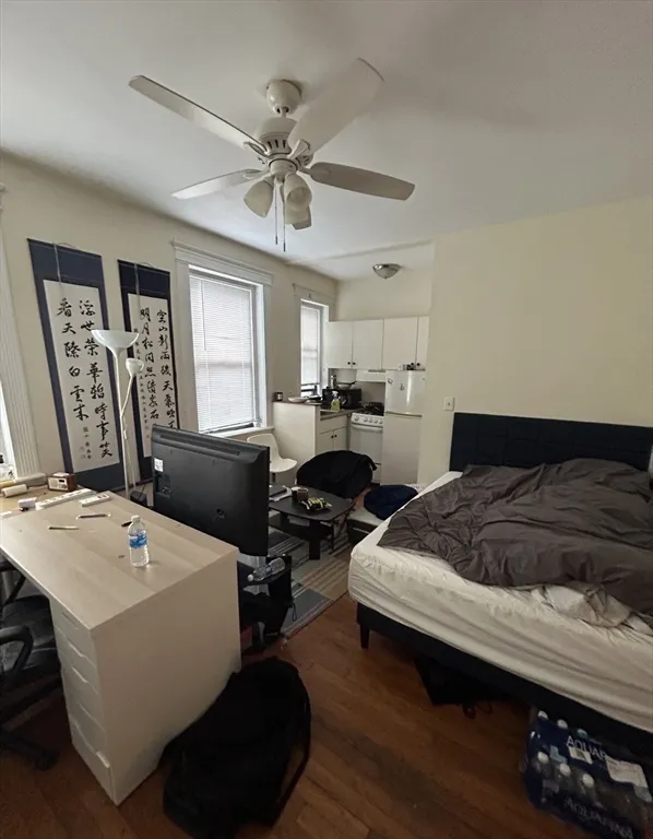 Studio bed, 1 bath apartment for rent at 39 Hemenway St Unit 16, Fenway — photo 2 of 5