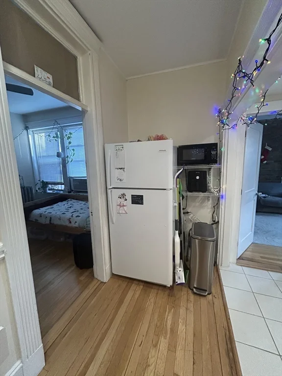 1 bed, 1 bath apartment for rent at 39 Hemenway St Unit 22, Fenway — photo 3 of 10
