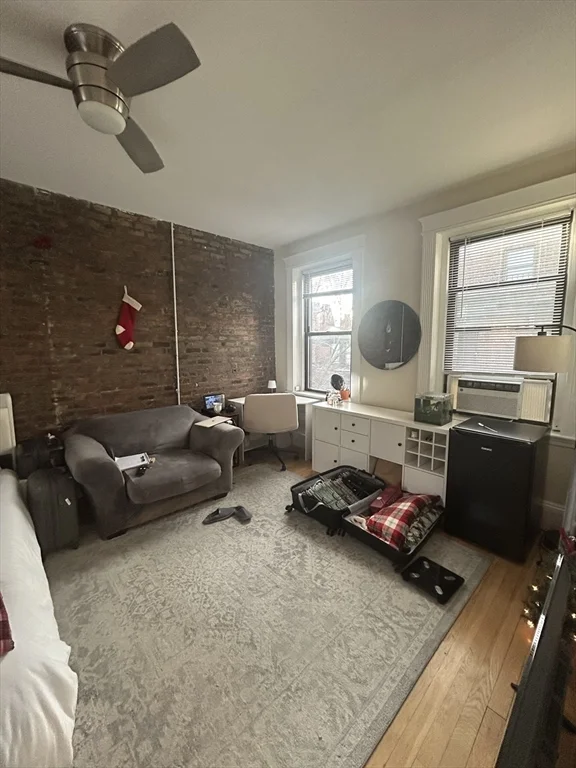 1 bed, 1 bath apartment for rent at 39 Hemenway St Unit 22, Fenway — photo 5 of 10