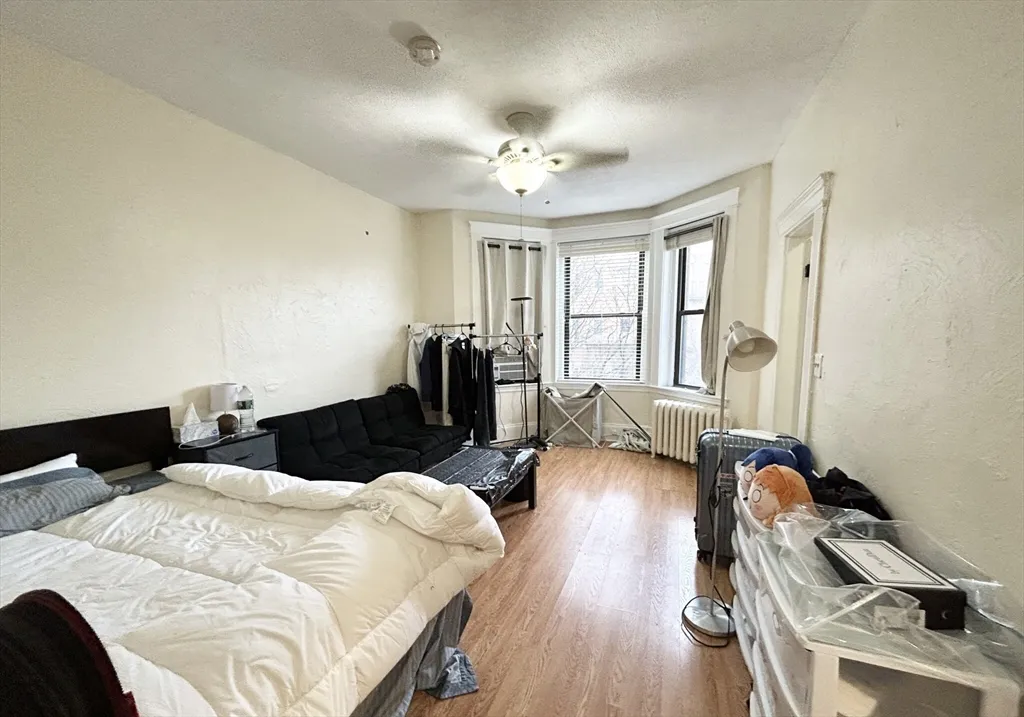 Studio bed, 1 bath apartment for rent at 39 Hemenway St Unit 25, Boston — photo 4 of 6