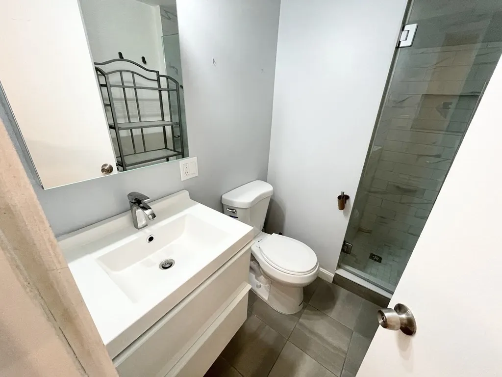 4 bed, 2 bath apartment for rent at 39 Hemenway St Unit 26, Boston — photo 12 of 28