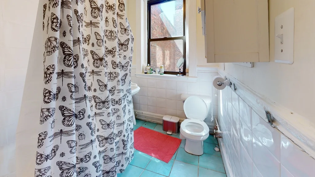 1 bed, 1 bath apartment for rent at 39 Hemenway Unit 14, Fenway — photo 7 of 8