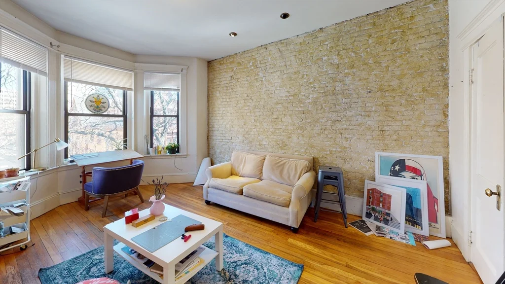 1 bed, 1 bath apartment for rent at 39 Hemenway Unit 14, Fenway — photo 1 of 8