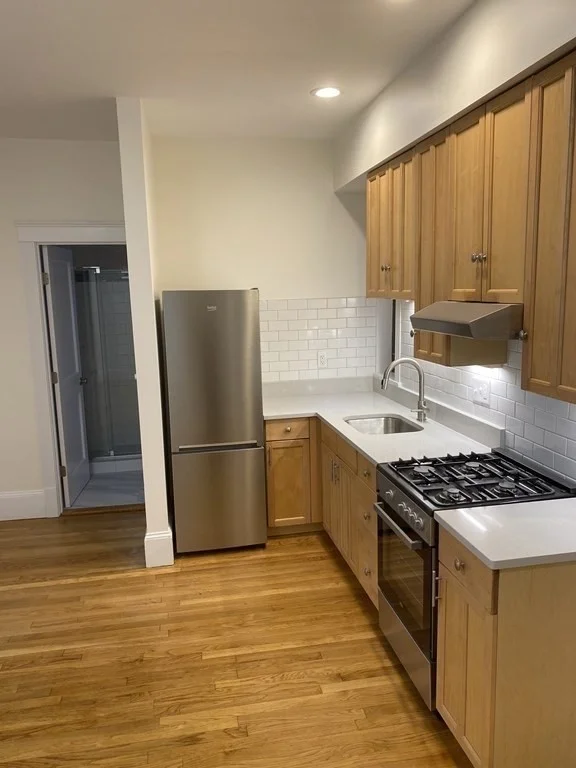 1 bed, 1 bath apartment for rent at 39 Hemenway Unit 7, Fenway — photo 2 of 9