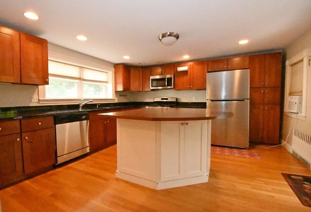 2 bed, 1 bath apartment for rent at 39 Henderson Unit 39, East Arlington — photo 6 of 12