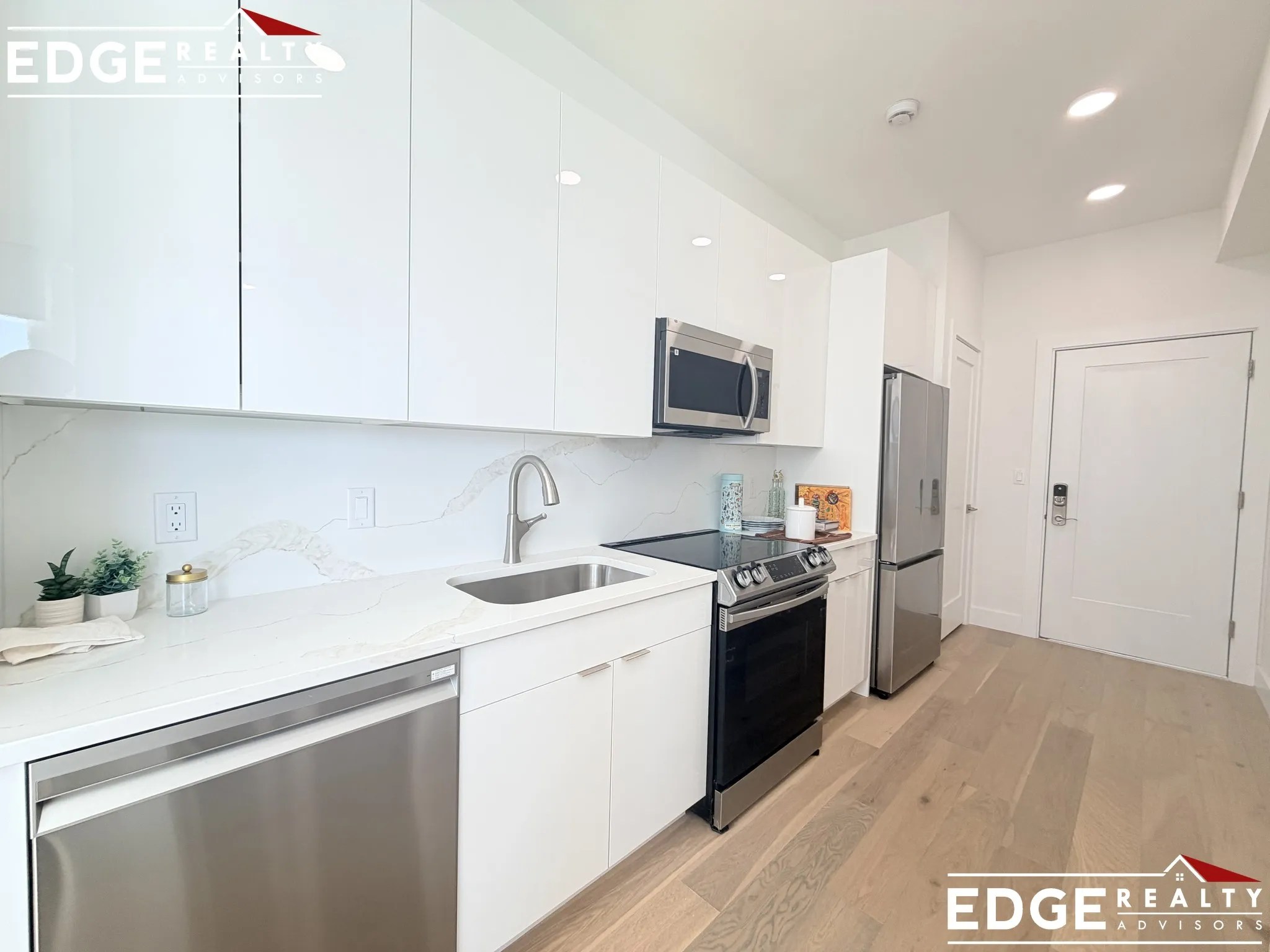 Studio bed, 1 bath apartment for rent at 39 Hichborn St Unit 501, Brighton