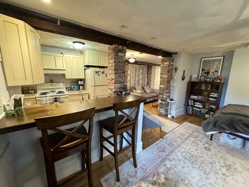 1 bed, 1 bath apartment for rent at 39 Highland Ave Unit G, Arlington — photo 8 of 16