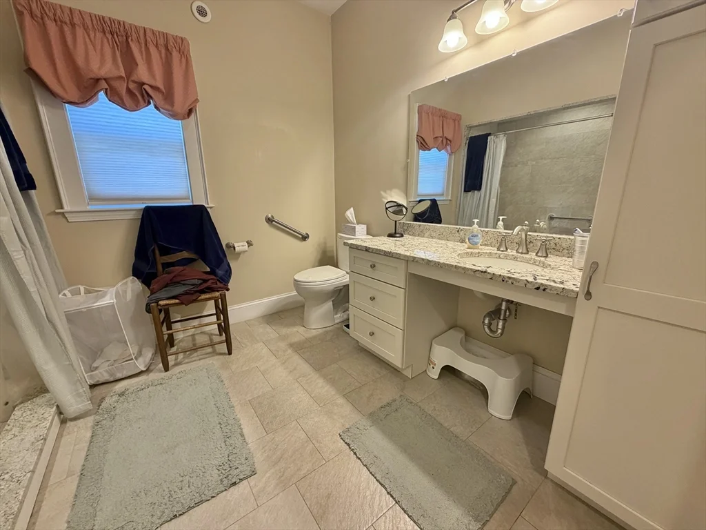 1 bed, 1 bath apartment for rent at 39 Highland Ave Unit R, Arlington — photo 14 of 15