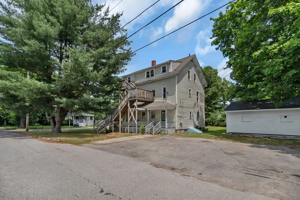 2 bed, 1 bath apartment for rent at 39 Hope St Unit 1, Attleboro — photo 24 of 24