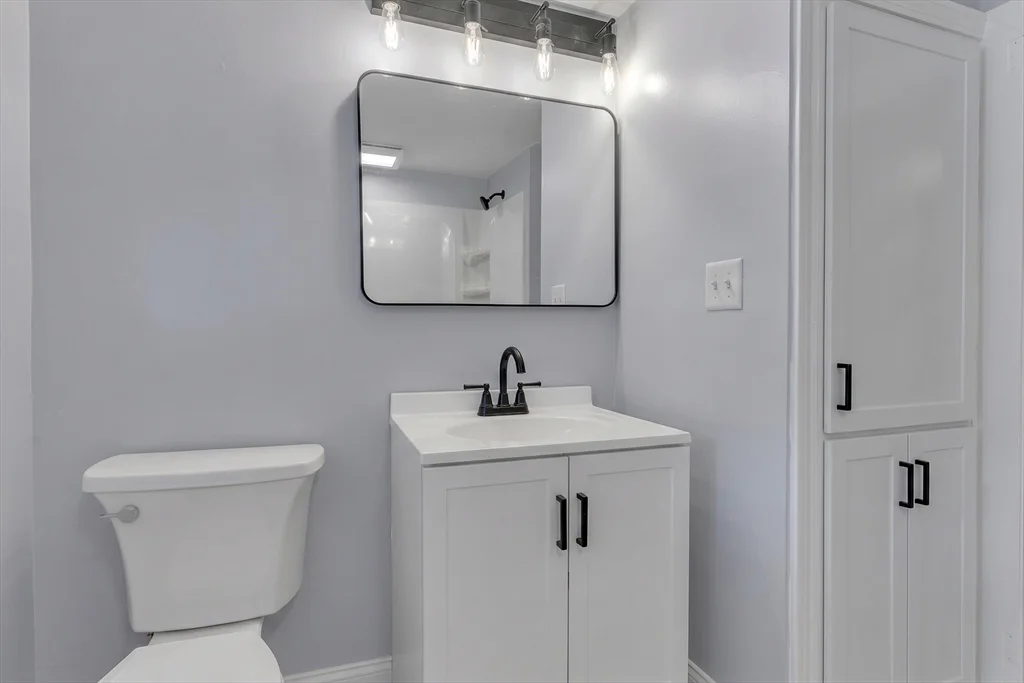 2 bed, 1 bath apartment for rent at 39 Hope St Unit 1, Attleboro — photo 18 of 24