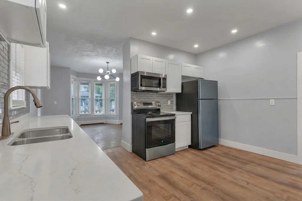 2 bed, 1 bath apartment for rent at 39 Hope St Unit 1, Attleboro — photo 14 of 24