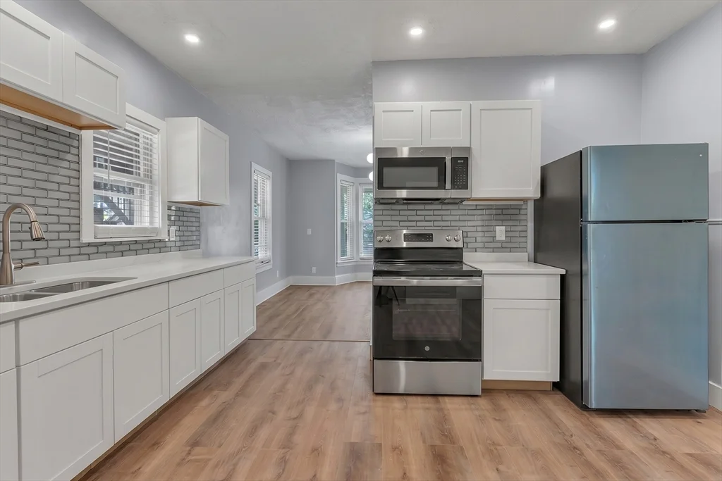 2 bed, 1 bath apartment for rent at 39 Hope St Unit 1, Attleboro — photo 12 of 24
