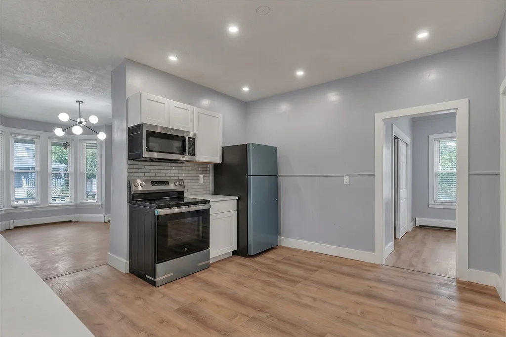 2 bed, 1 bath apartment for rent at 39 Hope St Unit 1, Attleboro — photo 13 of 24