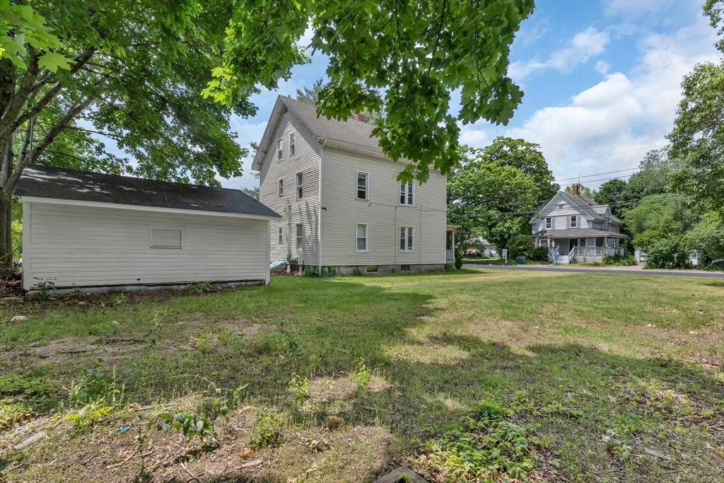 2 bed, 1 bath apartment for rent at 39 Hope St Unit 1, Attleboro — photo 15 of 24