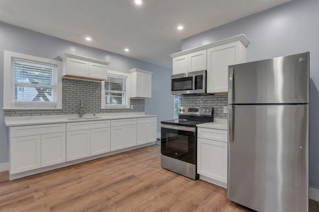 2 bed, 1 bath apartment for rent at 39 Hope St Unit 1, Attleboro — photo 16 of 24