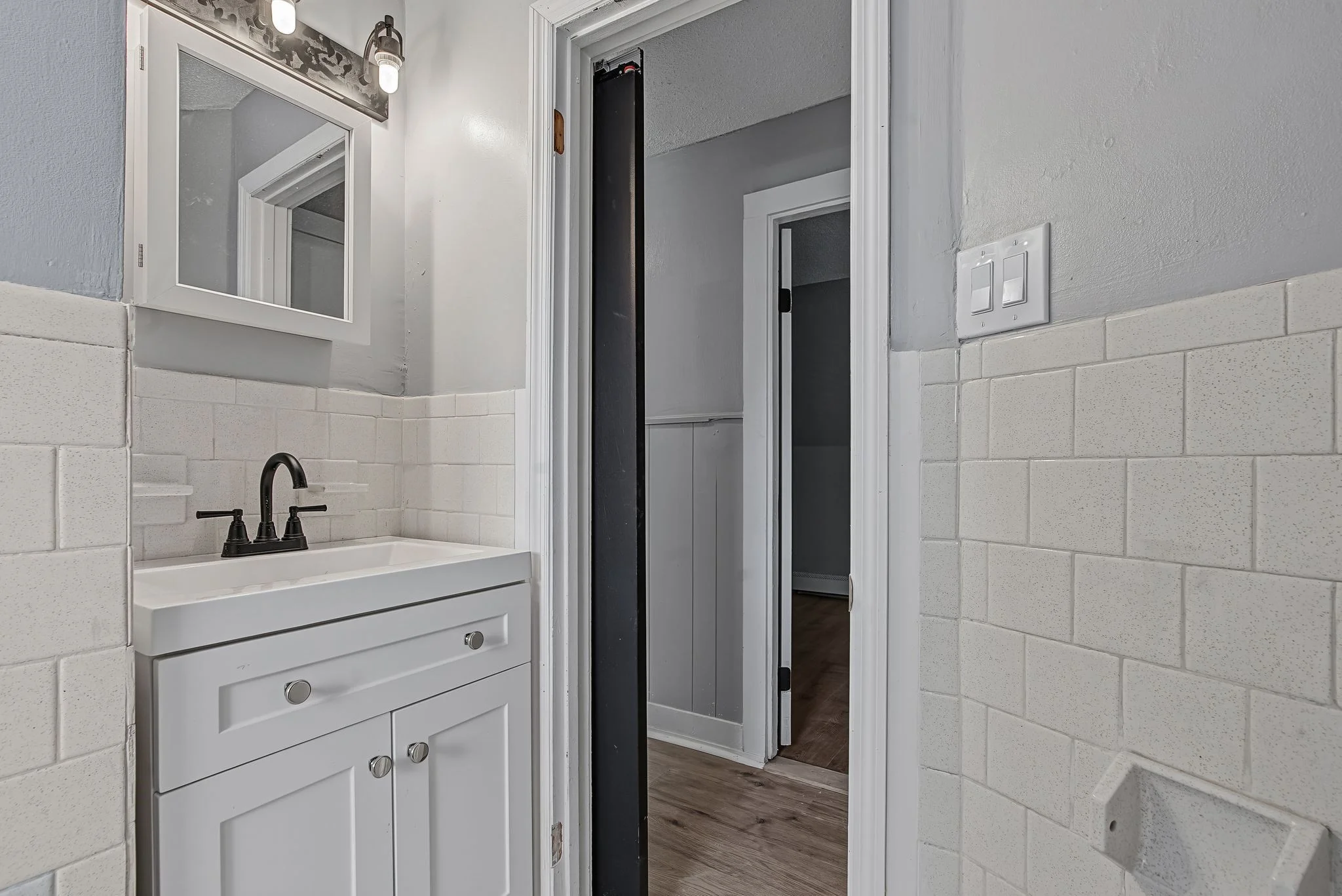 2 bed, 1 bath apartment for rent at 39 Hope St Unit 3, Attleboro — photo 13 of 17