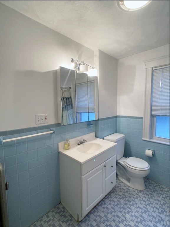 2 bed, 1 bath apartment for rent at 39 Hull St Unit 2, Belmont — photo 10 of 16
