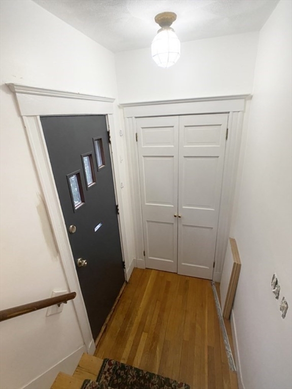 2 bed, 1 bath apartment for rent at 39 Hull St Unit 2, Belmont — photo 2 of 16