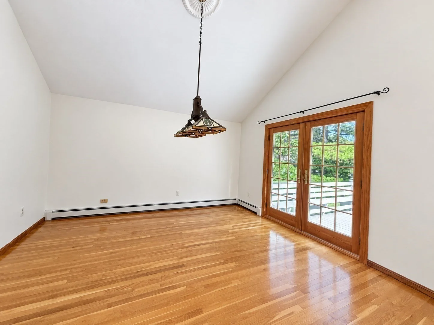 5 bed, 3 bath apartment for rent at 39 Ingleside, Lexington — photo 9 of 22