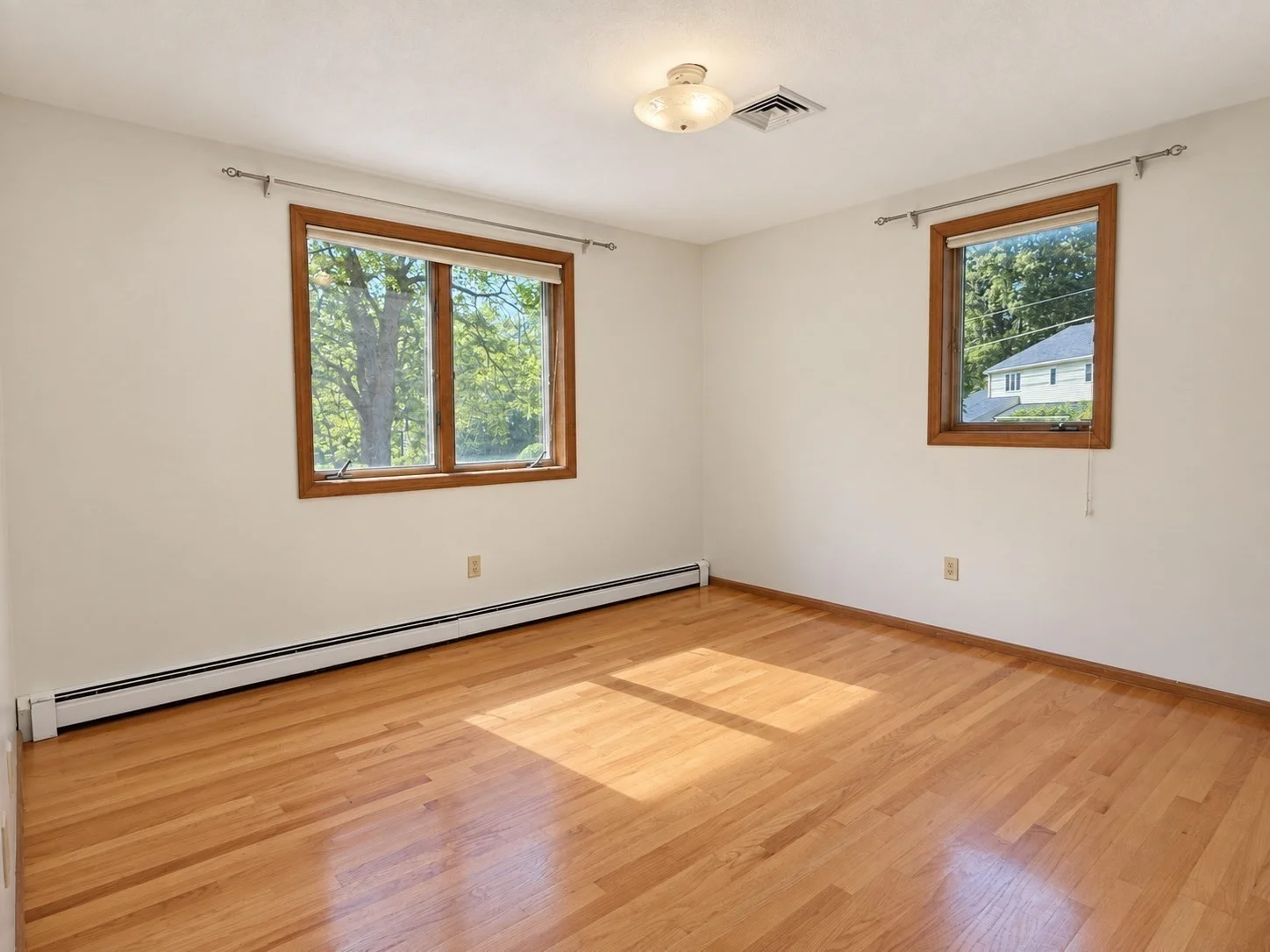 5 bed, 3 bath apartment for rent at 39 Ingleside, Lexington — photo 20 of 22
