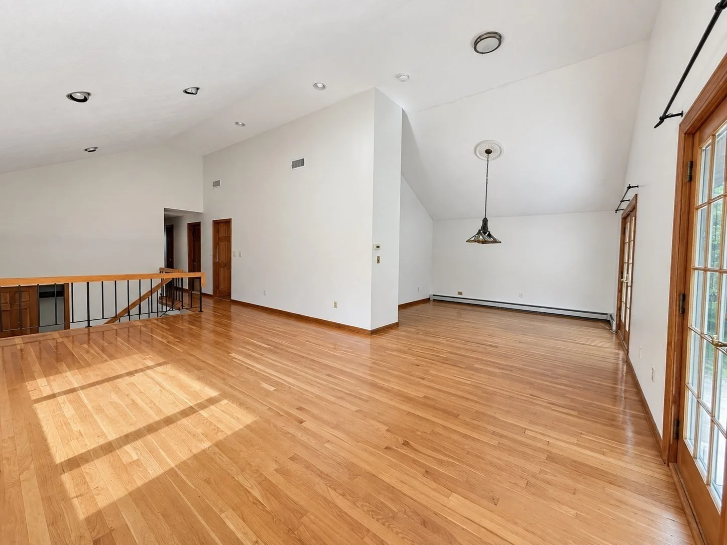 5 bed, 3 bath apartment for rent at 39 Ingleside, Lexington — photo 4 of 22