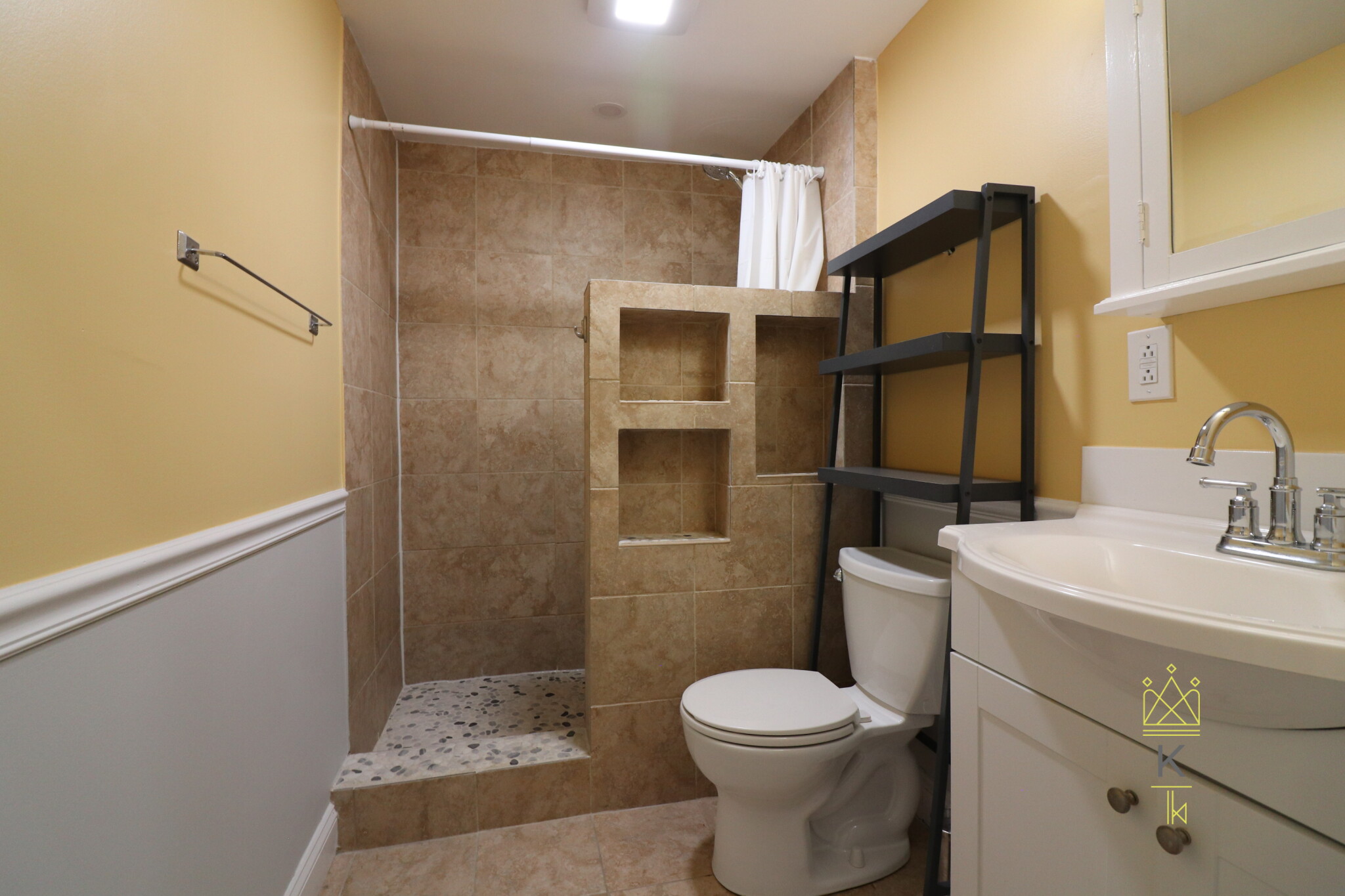 1.5 bed, 1 bath apartment for rent at 39 Irving St Unit 2, Beacon Hill — photo 10 of 28