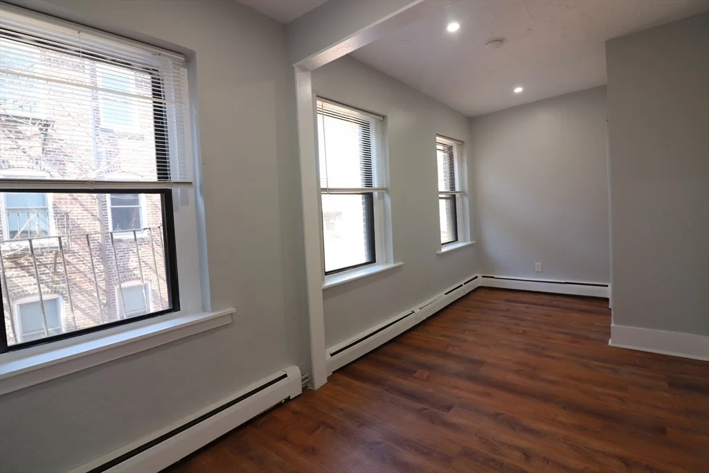 1 bed, 1 bath apartment for rent at 39 Irving St Unit 4, Beacon Hill — photo 5 of 10