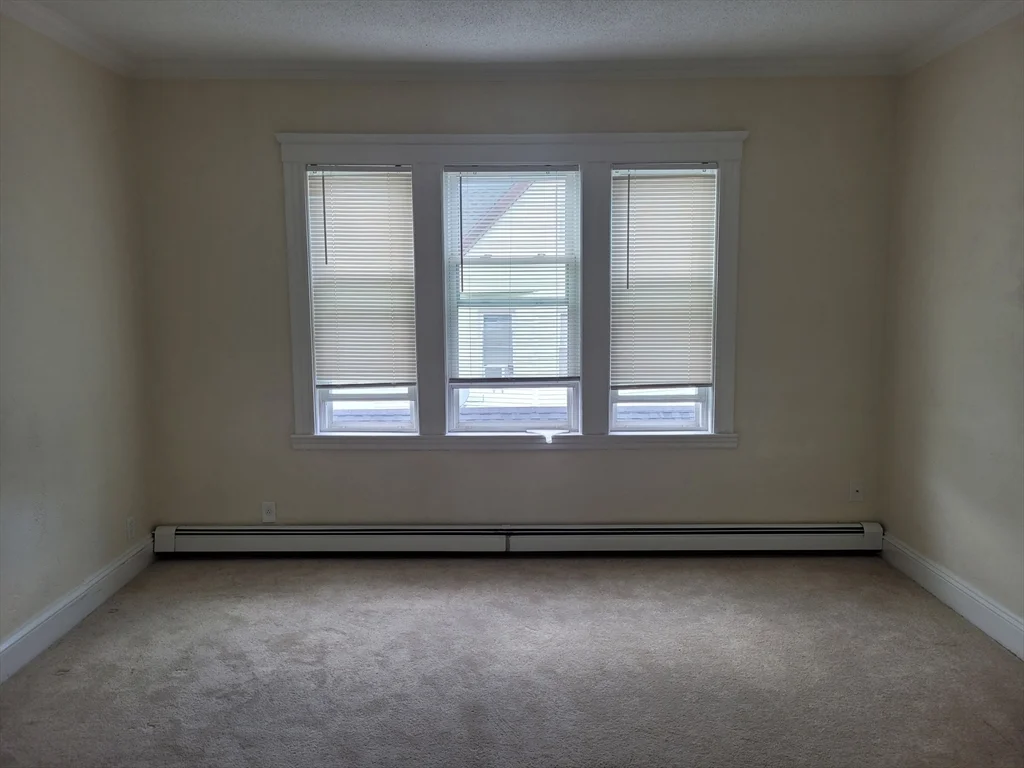 1 bed, 1 bath apartment for rent at 39 Irving St Unit 4, Everett — photo 5 of 8