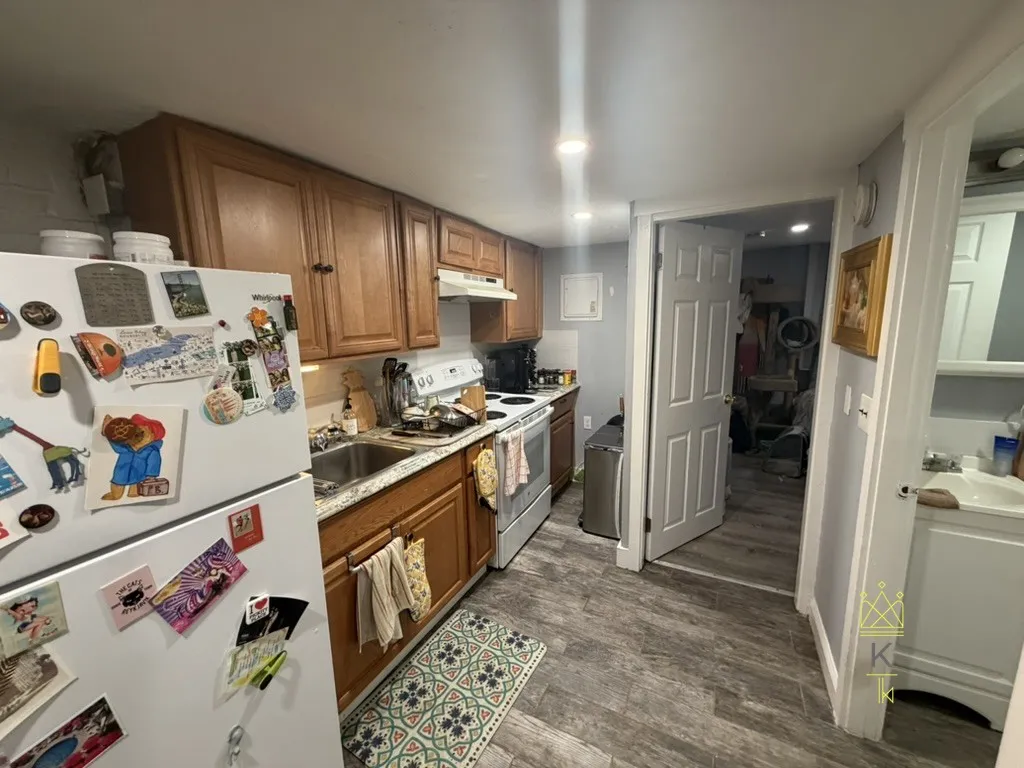 1 bed, 1 bath apartment for rent at 39 Irving St Unit B, Beacon Hill — photo 2 of 8
