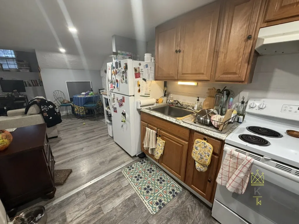1 bed, 1 bath apartment for rent at 39 Irving St Unit B, Beacon Hill — photo 3 of 8
