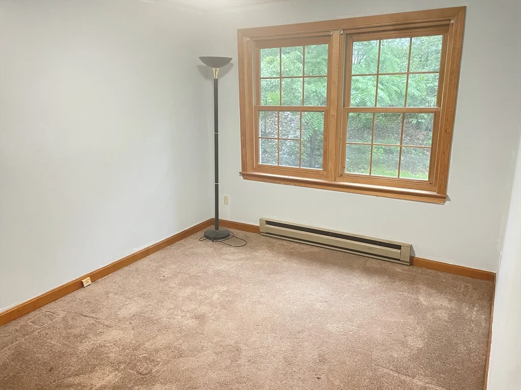 2 bed, 1 bath apartment for rent at 39 Jefferson Ave Unit 1, Woburn — photo 5 of 10