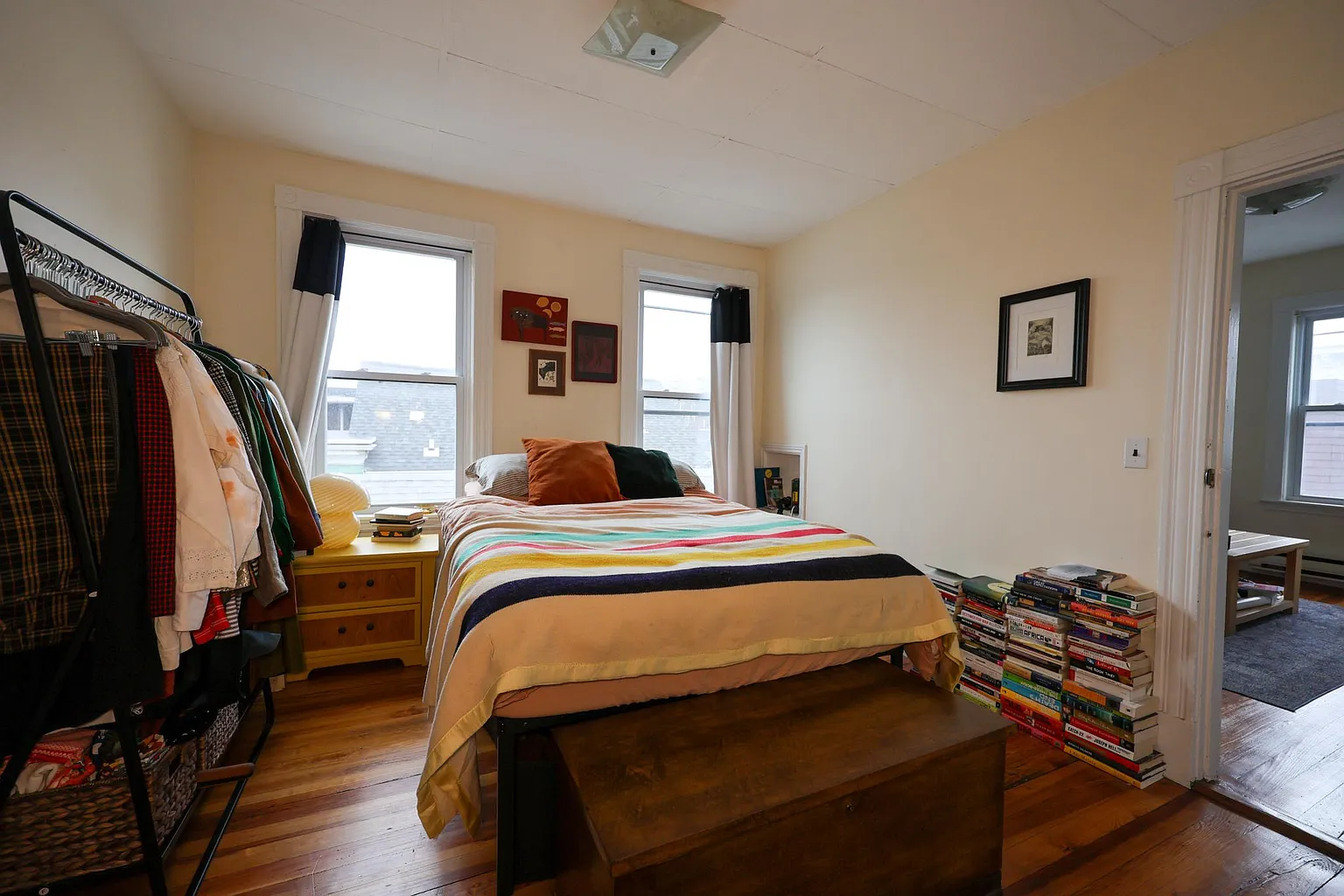 3 bed, 1 bath apartment for rent at 39 Jefferson St Unit 3-38, Wellington-Harrington — photo 8 of 13