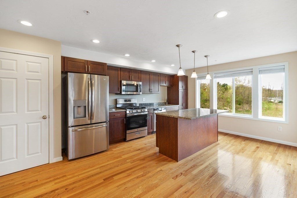 2 bed, 2 bath apartment for rent at 39 John Hancock Dr Unit 39, Ashland — photo 14 of 42