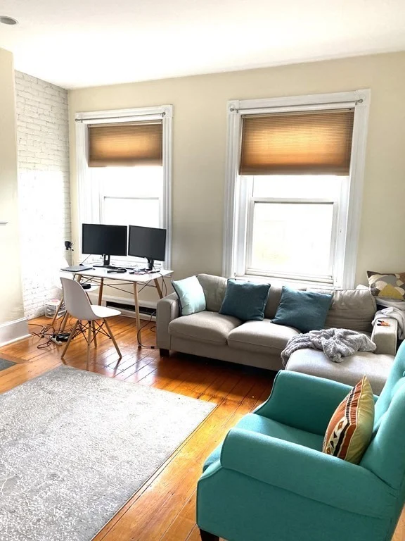 3 bed, 1 bath apartment for rent at 39 Kent St Unit 8, Brookline — photo 3 of 10