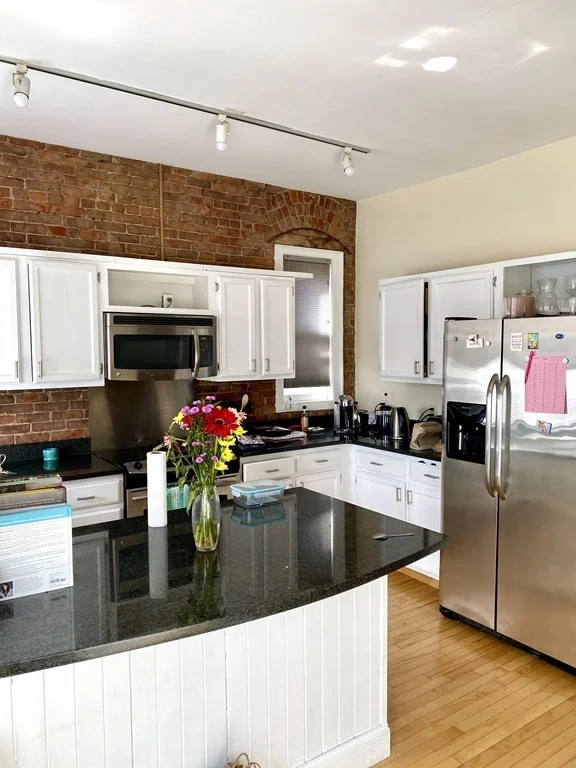 3 bed, 1 bath apartment for rent at 39 Kent St Unit 8, Brookline — photo 2 of 10