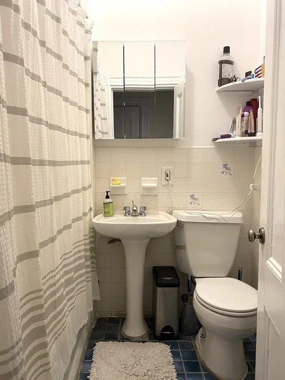 3 bed, 1 bath apartment for rent at 39 Kent St Unit 8, Brookline — photo 9 of 10
