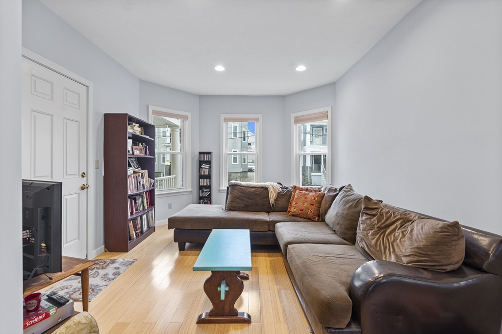 2 bed, 1 bath apartment for rent at 39 King St Unit 1, Dorchester — photo 1 of 10