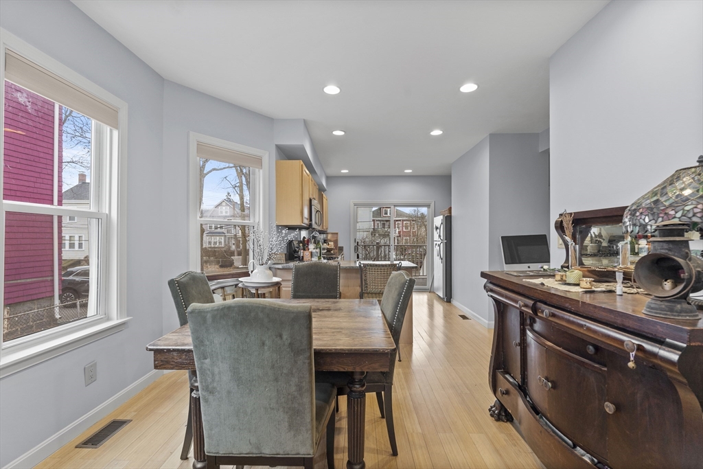 2 bed, 1 bath apartment for rent at 39 King St Unit 1, Dorchester — photo 4 of 10