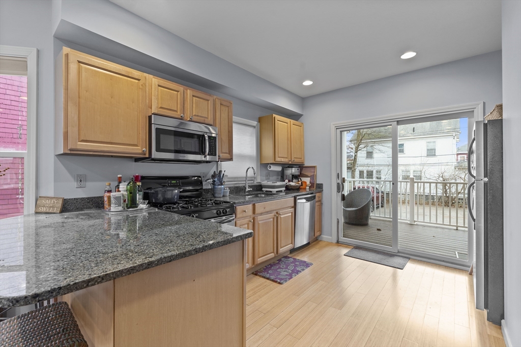 2 bed, 1 bath apartment for rent at 39 King St Unit 1, Dorchester — photo 2 of 10