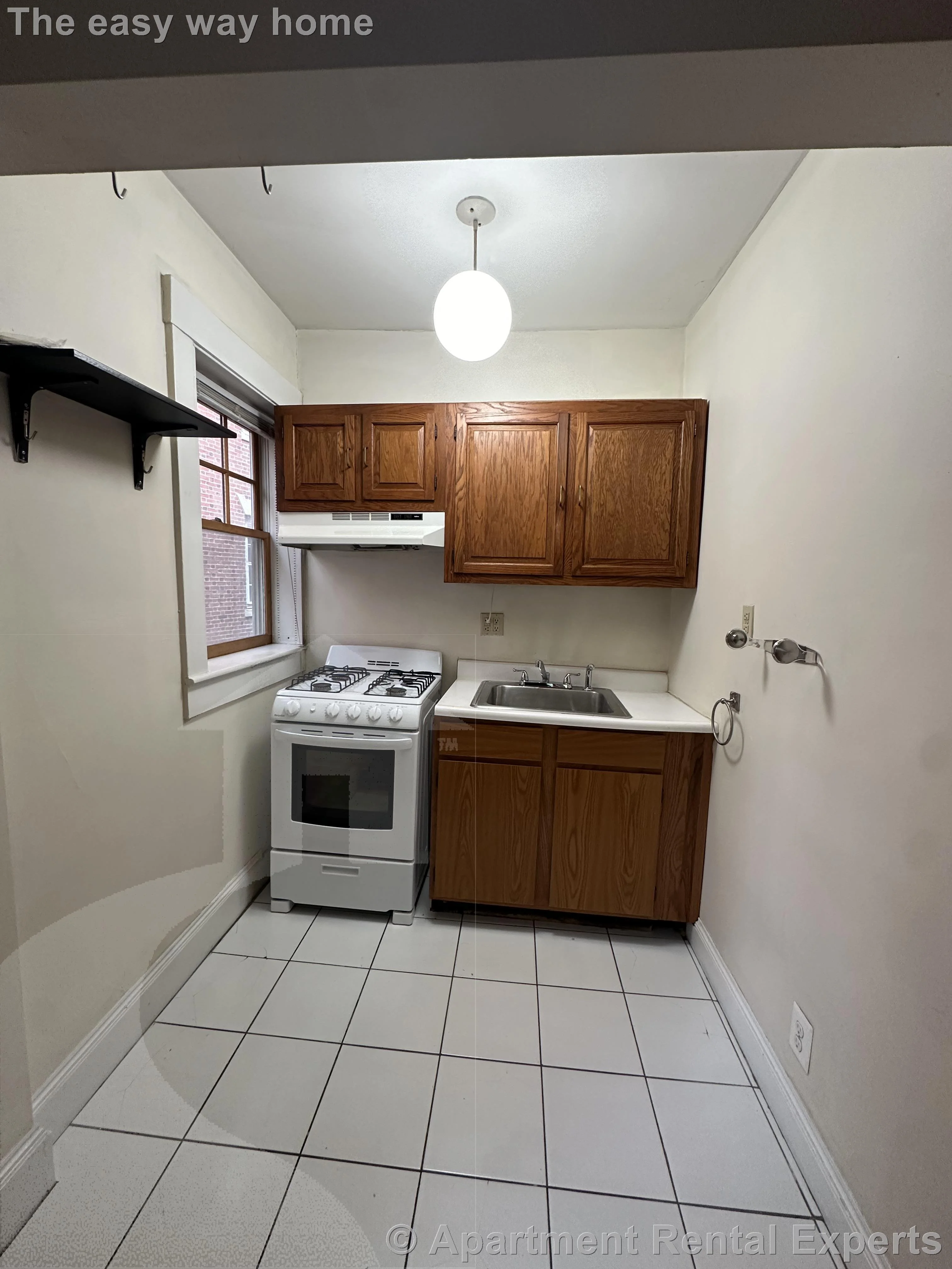1 bed, 1 bath apartment for rent at 39 Lee St Unit 3A, Central Square — photo 5 of 7